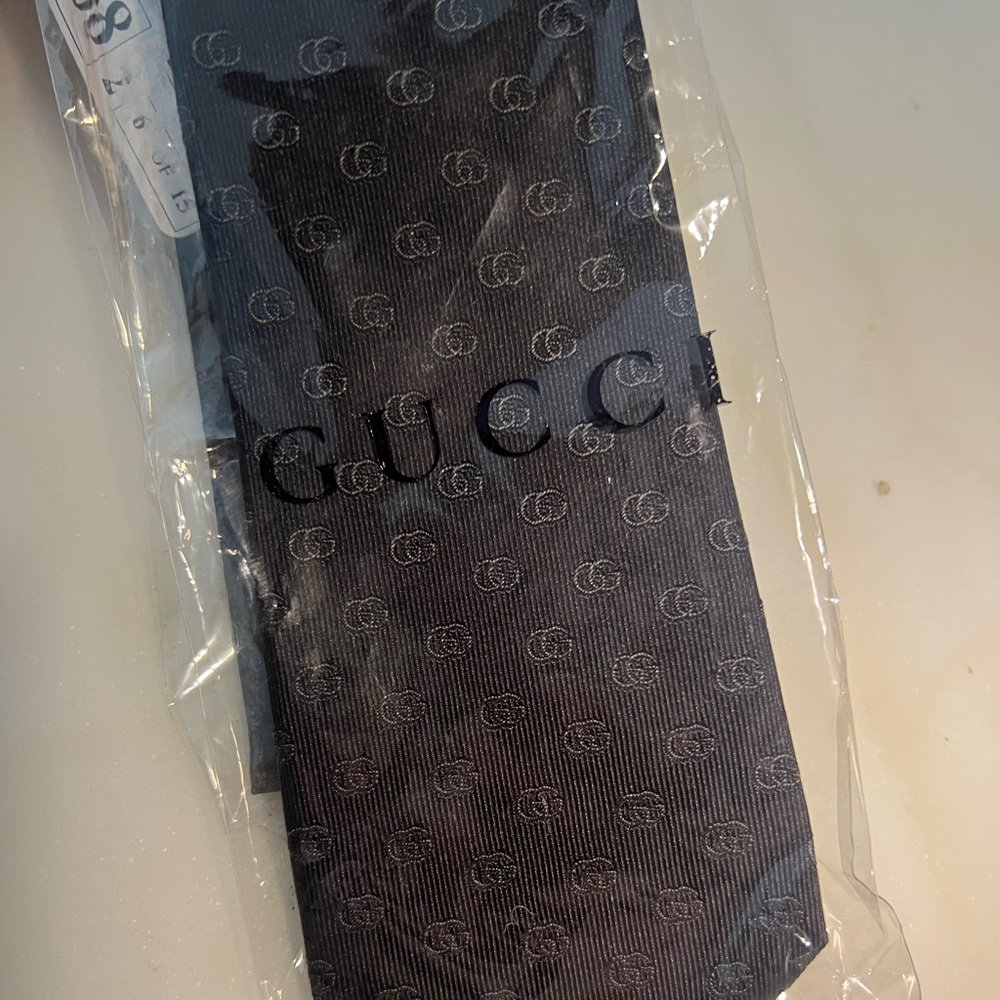NWT Mens Gucci Logo Tie